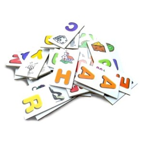 JOGO ALFABETO 2 EM 1 MEMÓRIA E DOMINÓ MADEIRA PAIS & FILHOS